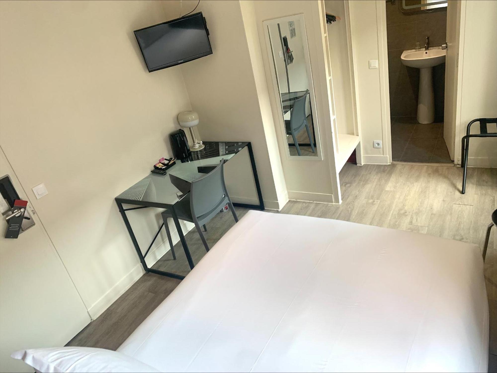 Hipotel Paris Belgrand Mairie Du 20Eme Kültér fotó